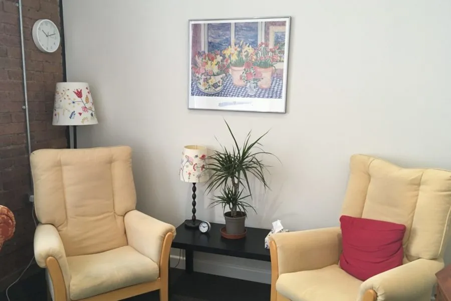 phoenix-practice-armchairs
